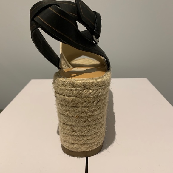 Dolce Vita Carsie Wedges in Natural - Picture 9 of 9